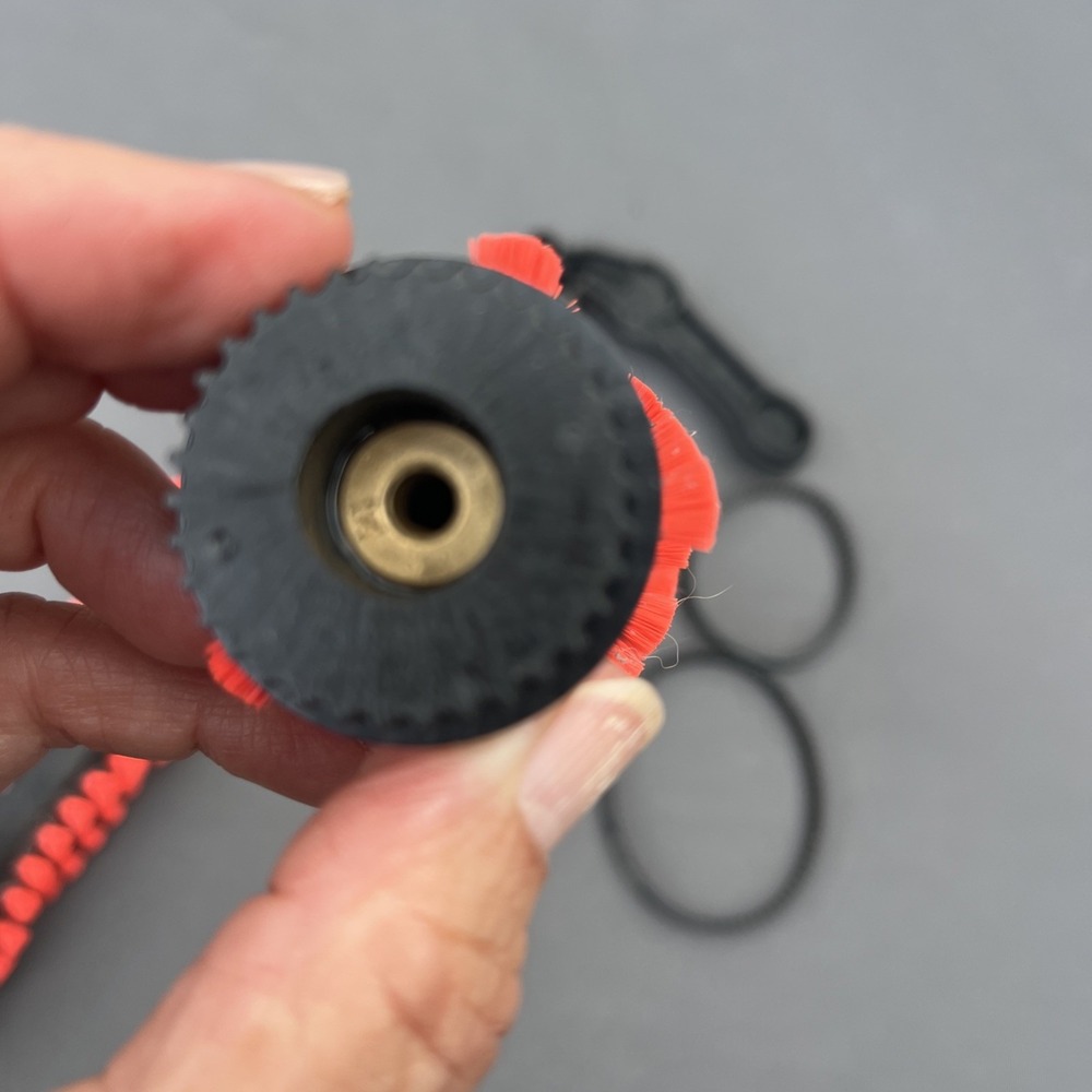 BISSELL FRONT ROLLER BRUSHES PRO HEAT 2X PET 8920 8930 9200 9300 9400 - Picture 5 of 6